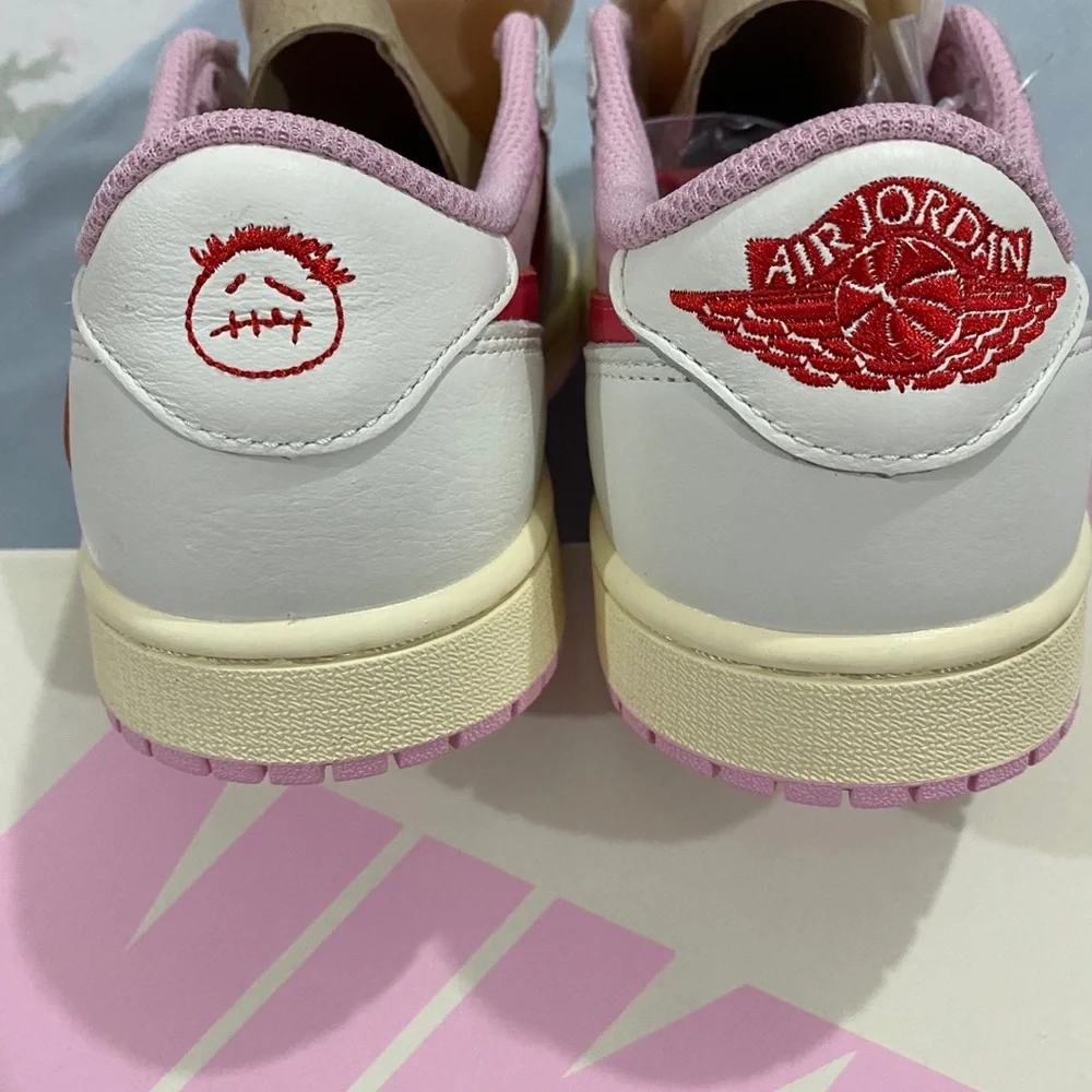Nike classic low